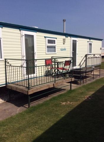 L&G Family Holidays 8 Berth Sealands Familys Only And The Lead Person Must Be Over 30 (Adults Only) Ingoldmells Extérieur photo