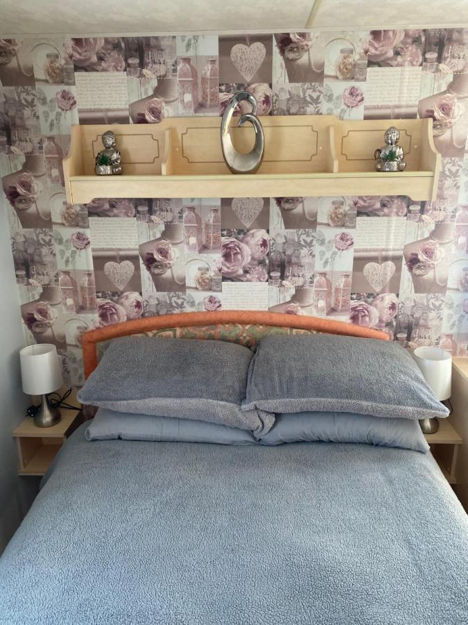 L&G Family Holidays 8 Berth Sealands Familys Only And The Lead Person Must Be Over 30 (Adults Only) Ingoldmells Extérieur photo
